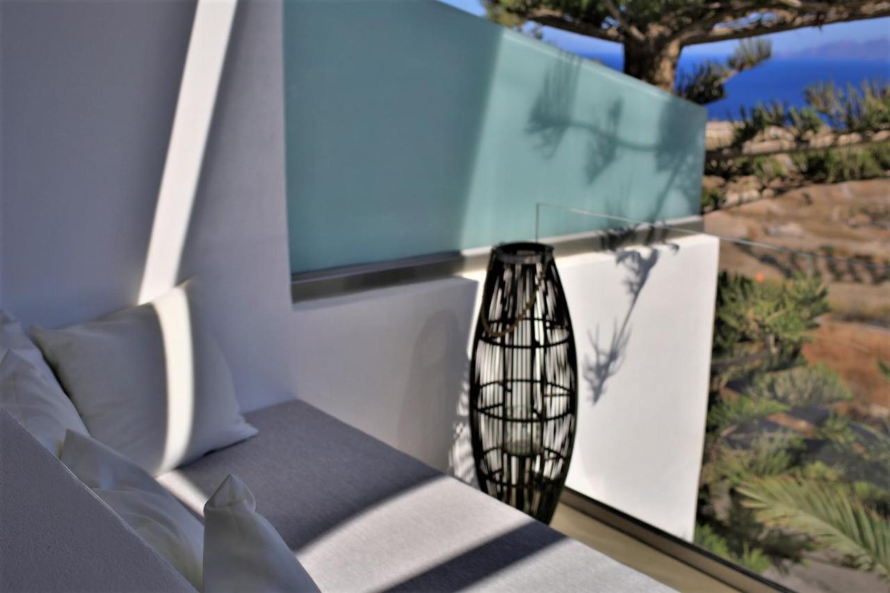 A Lux Villas Santorini Exo Gonia Bagian luar foto